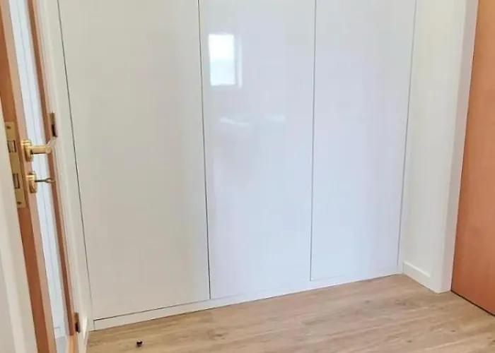 - Vue 6 Personnes * Apúlia