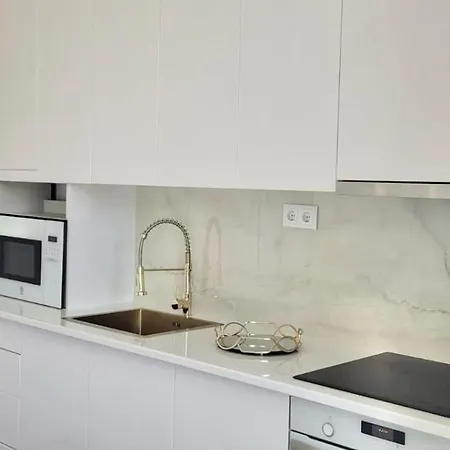 - Vue 6 Personnes 아파트 Apúlia